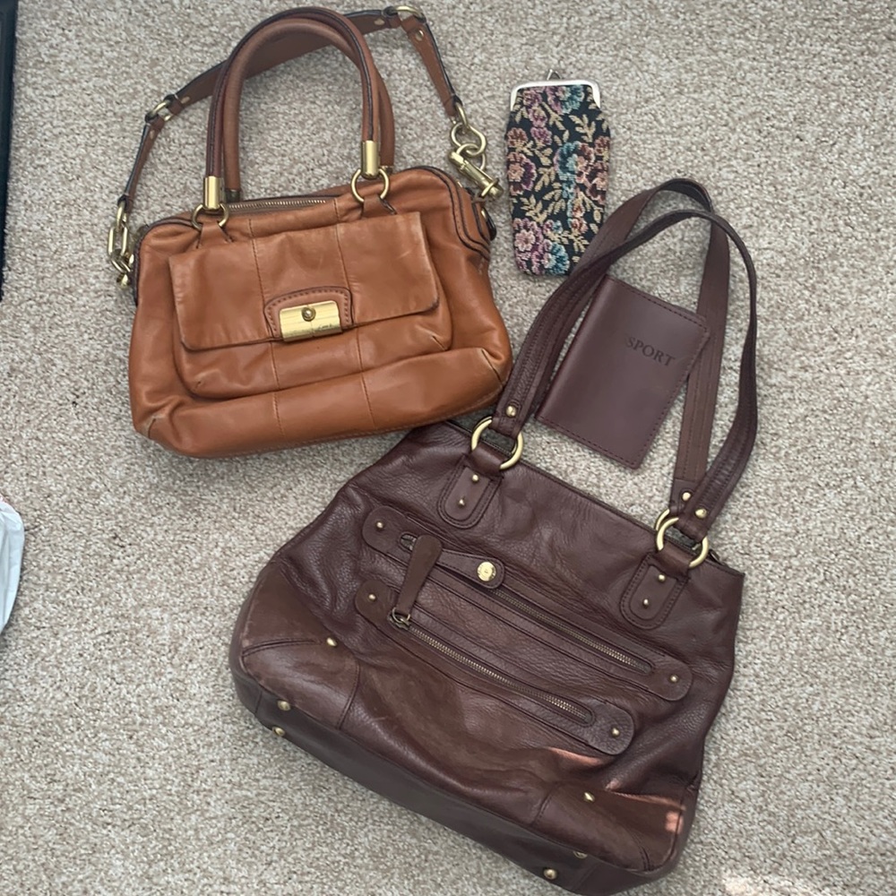 Lot of AS-IS purses/accessories